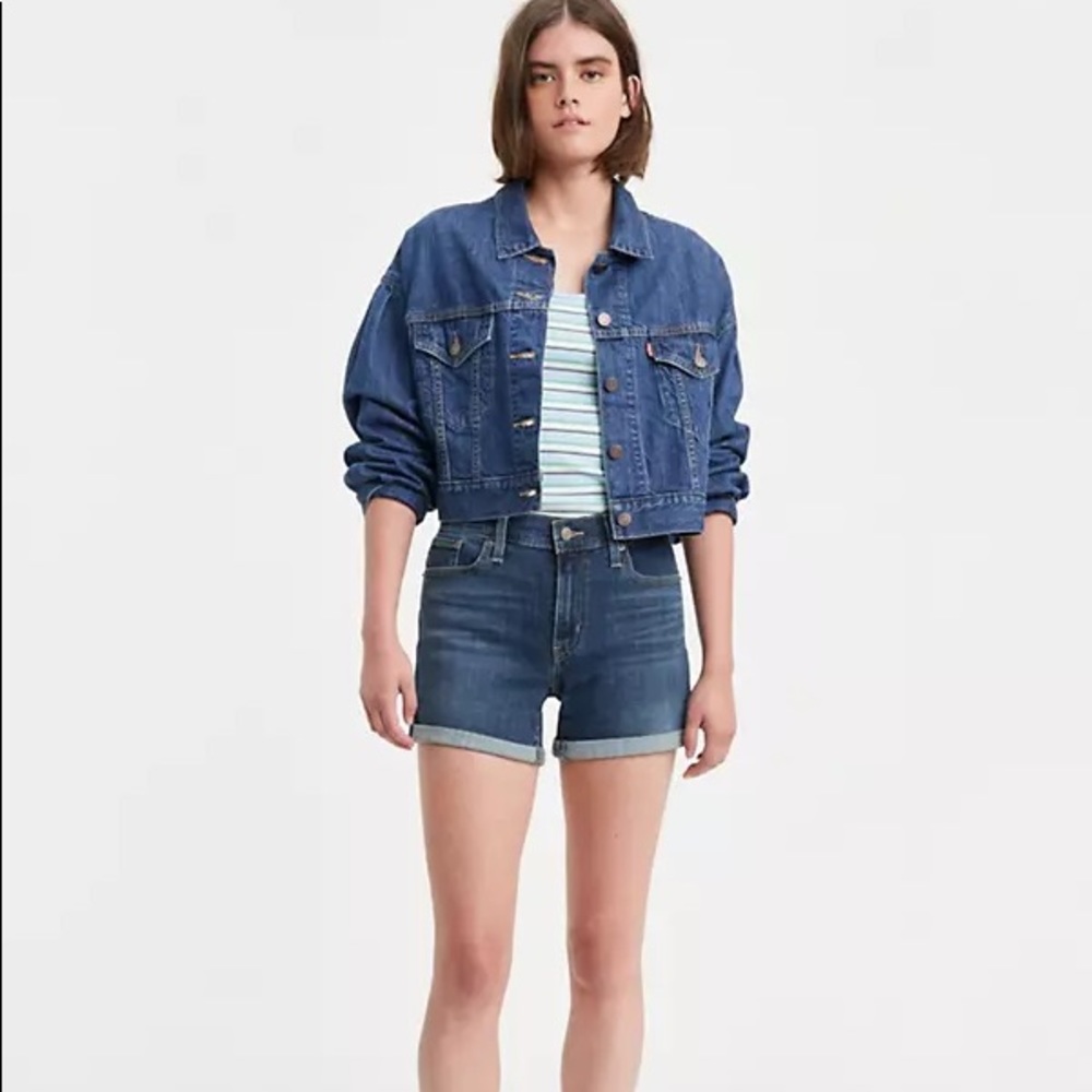 Levi's Mid Length Shorts